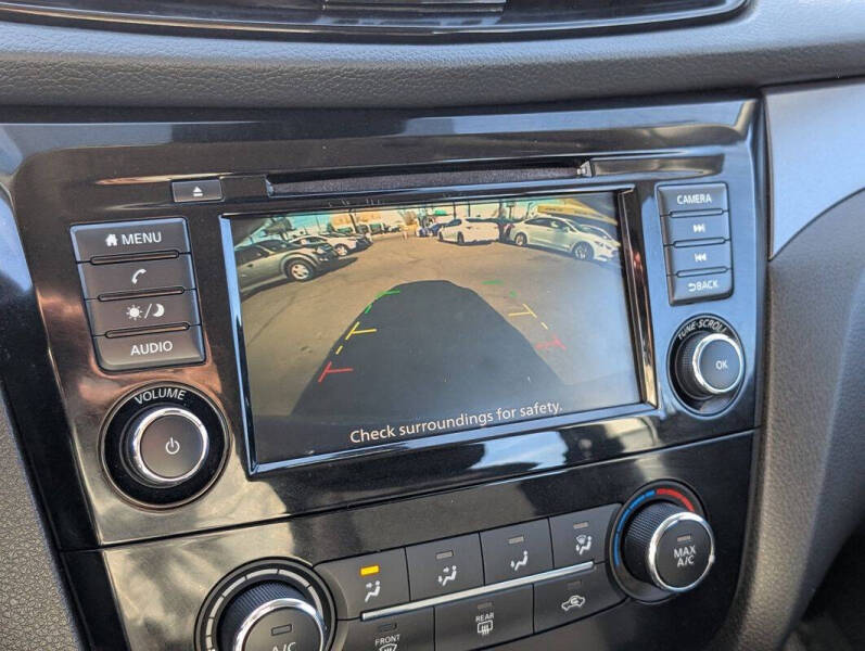 2022 Nissan Rogue Sport S