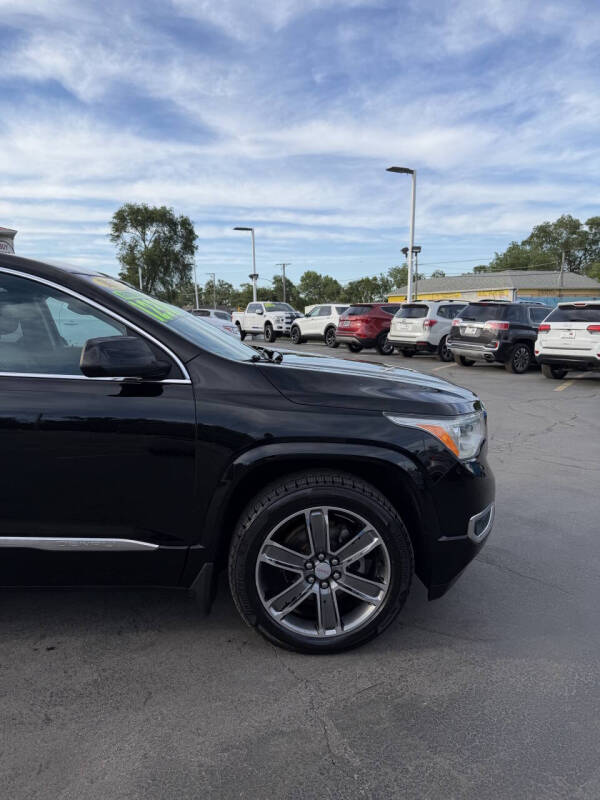 2017 GMC Acadia Denali