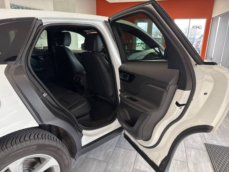 2020 Jaguar F-PACE 25t Premium