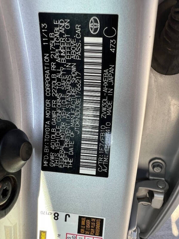 2014 Toyota Prius Three