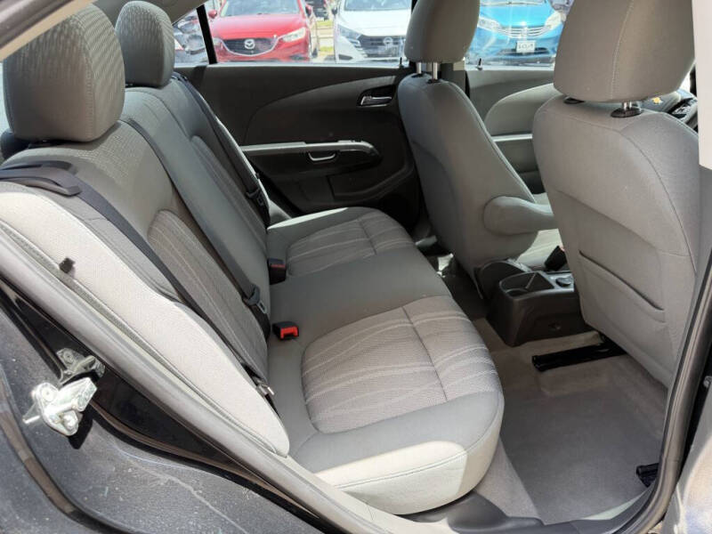 2017 Chevrolet Sonic LT Auto