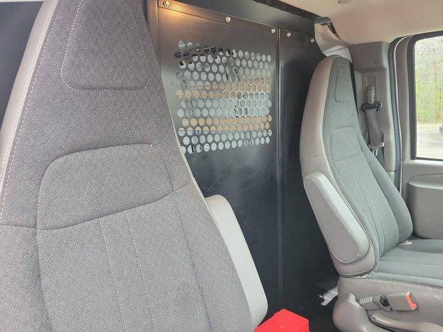 2024 GMC Savana 2500