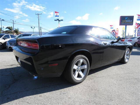 2014 Dodge Challenger SXT