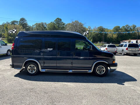 2005 GMC Savana for sale at Preferred Auto Sales in Whitehouse TX