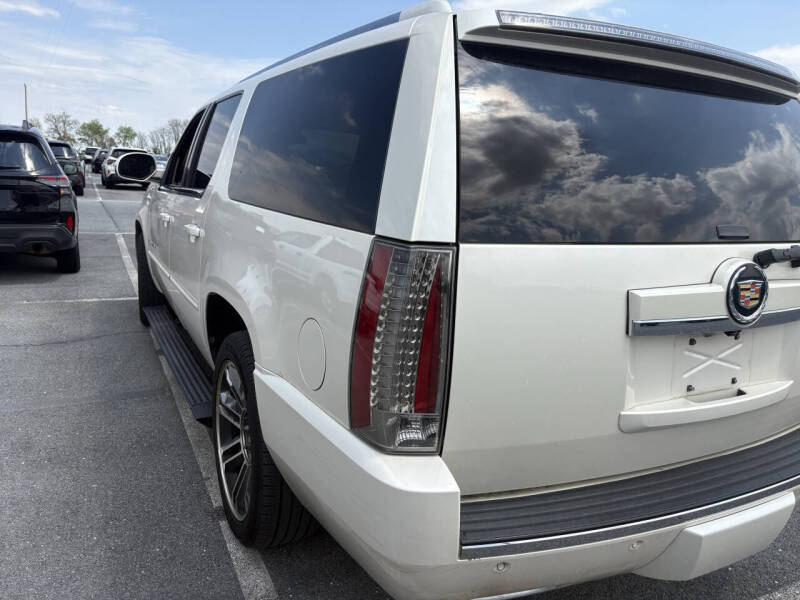 2013 Cadillac Escalade ESV Premium