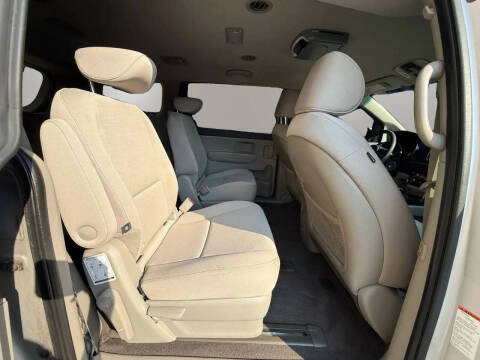 2015 Kia Sedona LX