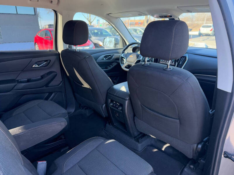 2018 Chevrolet Traverse LT Cloth