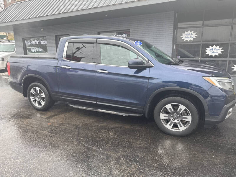 2017 Honda Ridgeline for sale at Auto Credit Connection LLC in Uniontown PA