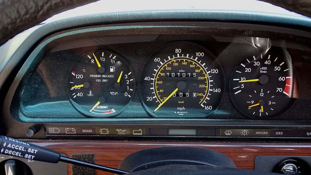 1987 Mercedes-Benz 420-Class 35