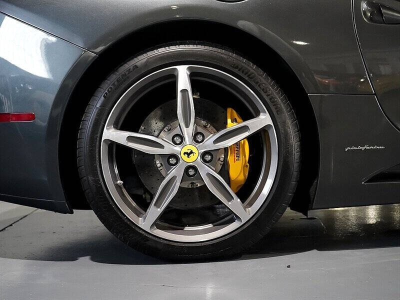 2013 Ferrari California 29