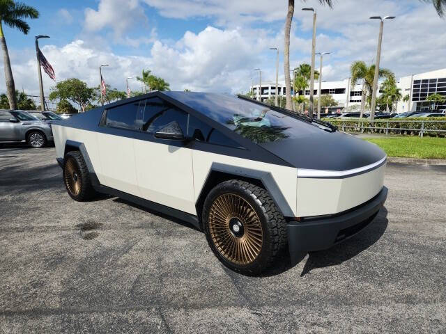 2024 Tesla Cybertruck