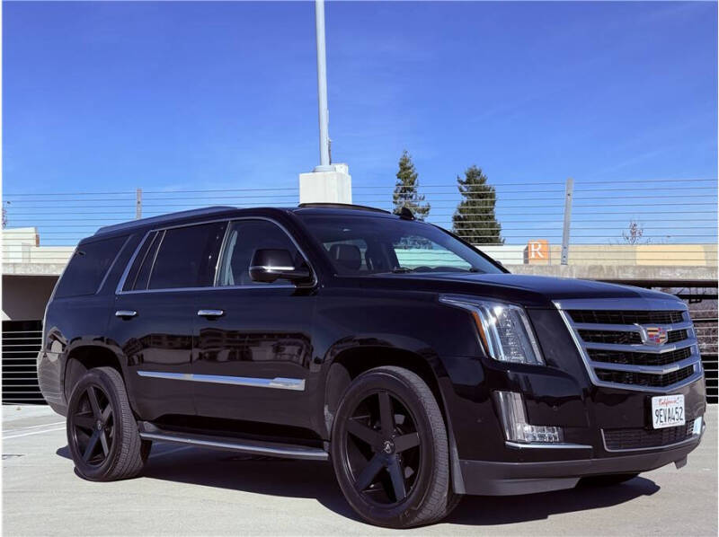 2017 Cadillac Escalade Luxury