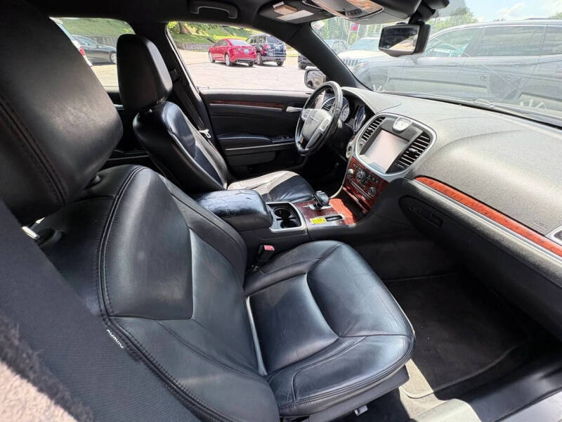 2012 Chrysler 300 Limited