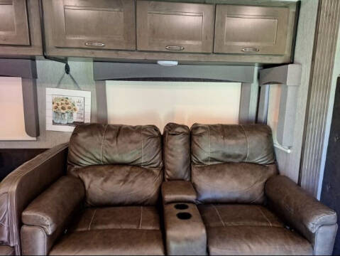 2021 International MV607