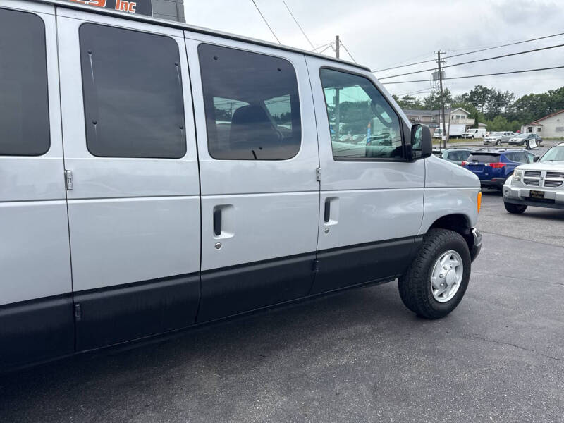 2006 Ford E-Series E-350 SD XLT