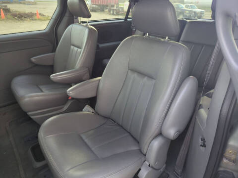 2004 Chrysler Town and Country Touring