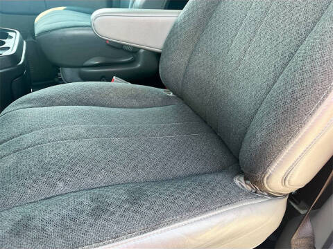 2022 GMC Savana 2500