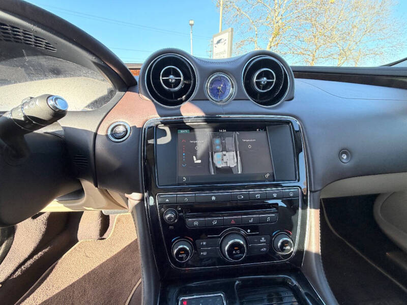 2017 Jaguar XJL Portfolio