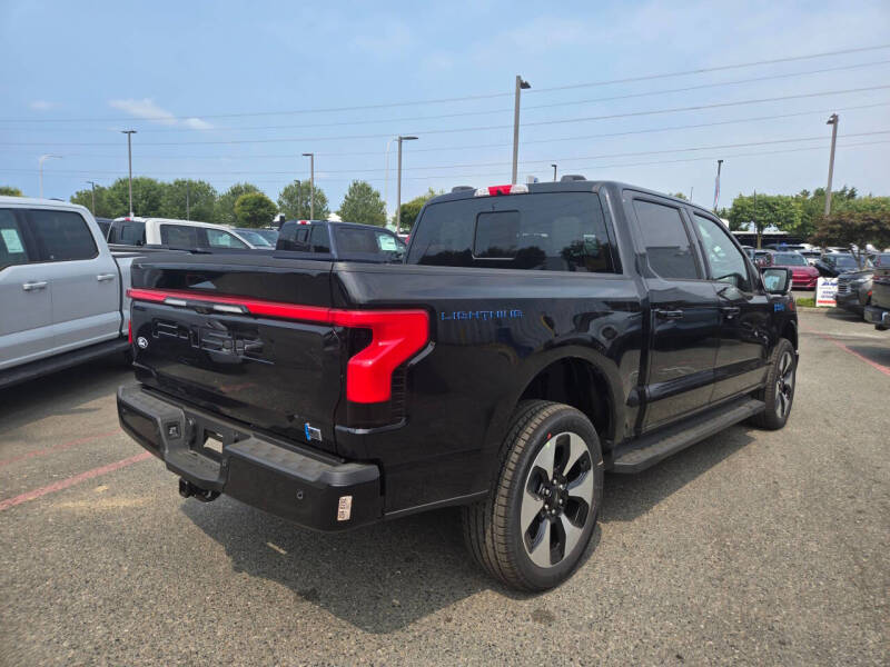 2025 Ford F-150 Lightning Platinum