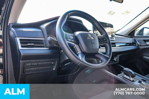 2024 Mitsubishi Outlander SE