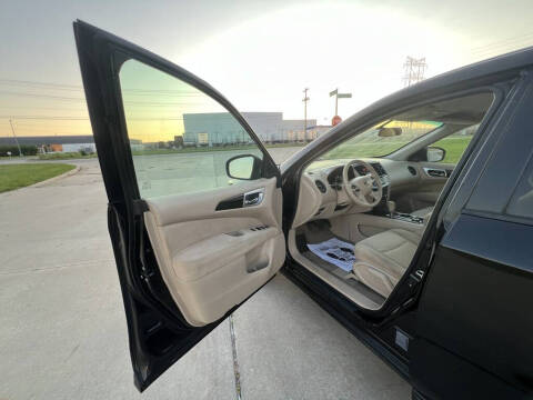 2014 Nissan Pathfinder S