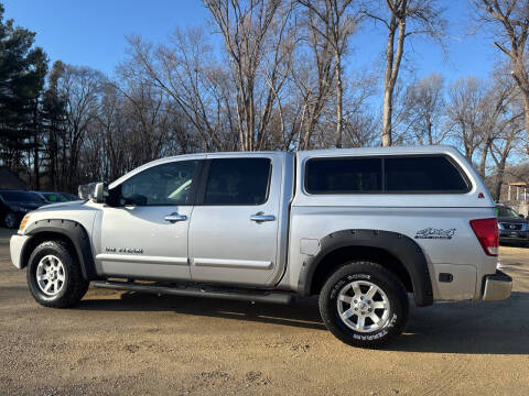 2005 Nissan Titan LE