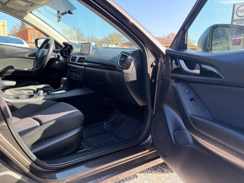 2016 Mazda MAZDA3 i Sport