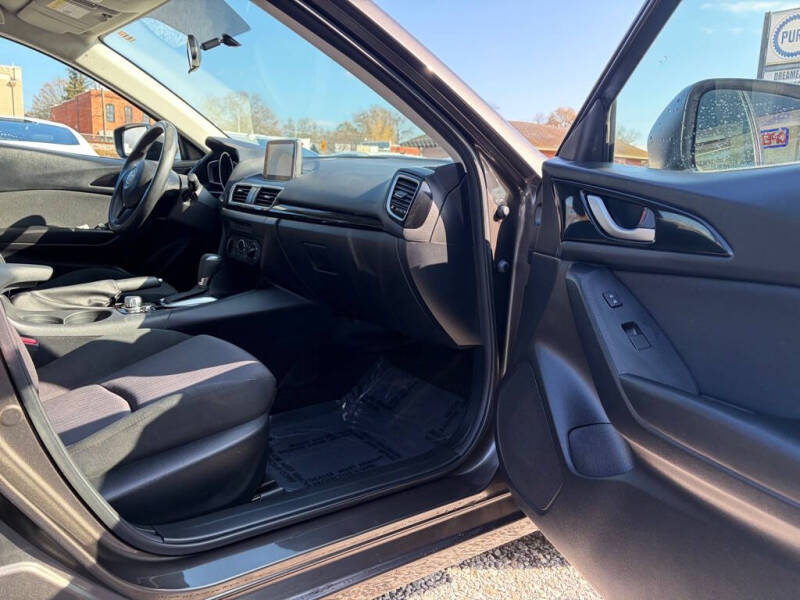 2016 Mazda MAZDA3 i Sport