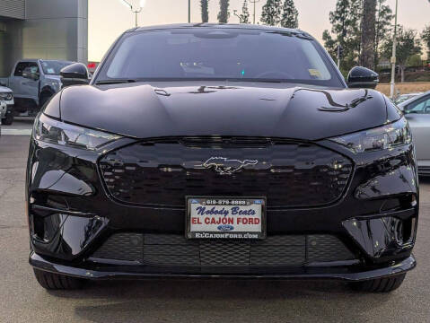 2025 Ford Mustang Mach-E Premium