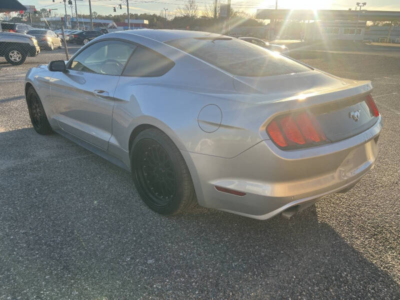 2015 Ford Mustang V6