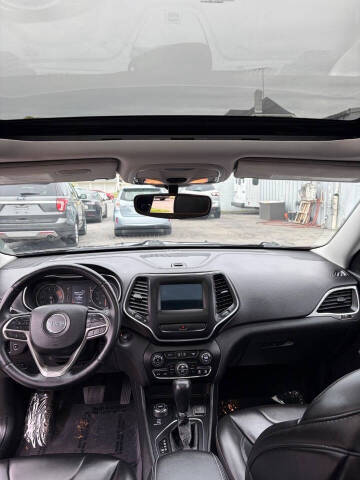 2019 Jeep Cherokee Latitude Plus