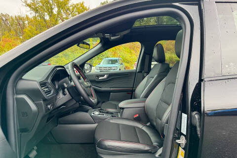 2025 Ford Escape ST-Line Select