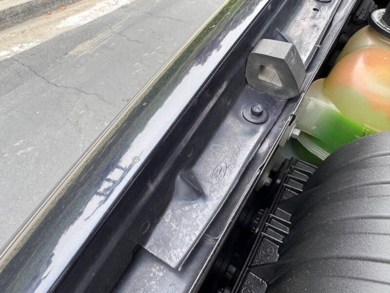 2002 Ford Explorer XLS