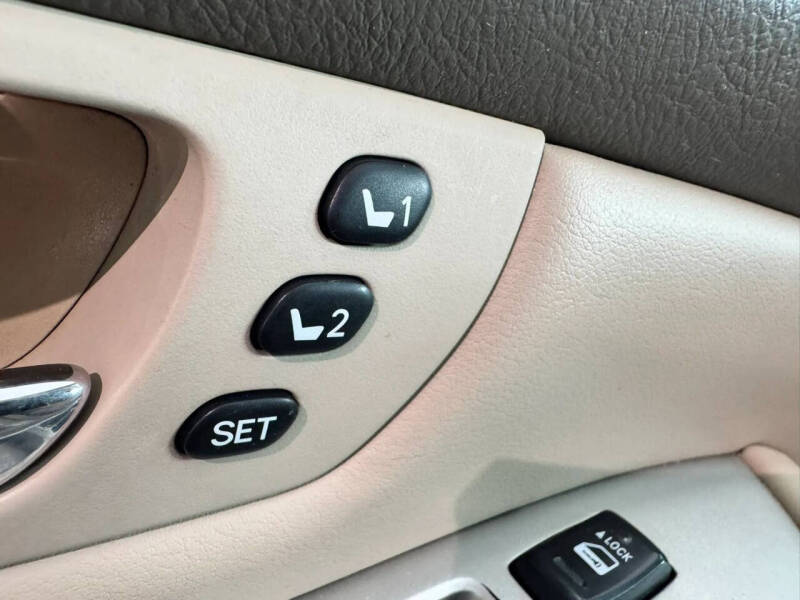 2005 Lexus RX 330