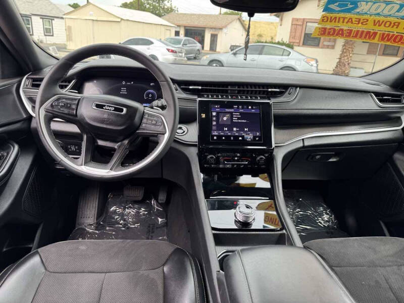 2024 Jeep Grand Cherokee L Altitude