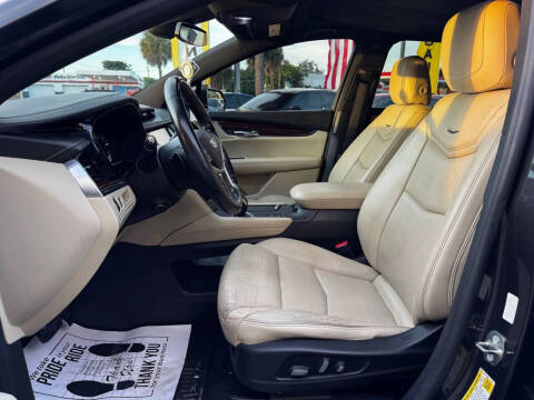 2018 Cadillac XT5 Premium Luxury