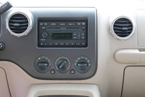 2003 Ford Expedition XLT