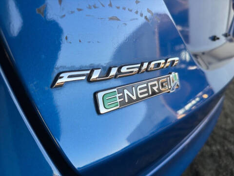 2017 Ford Fusion Energi Titanium