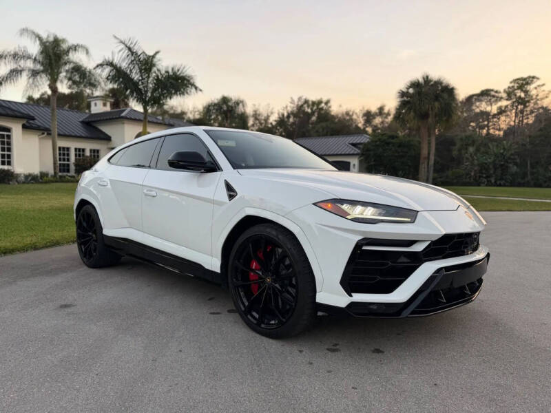 2022 Lamborghini Urus