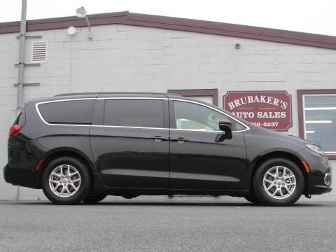 2022 Chrysler Pacifica for sale at Brubakers Auto Sales in Myerstown PA