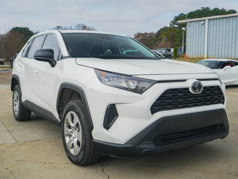 2022 Toyota RAV4 LE