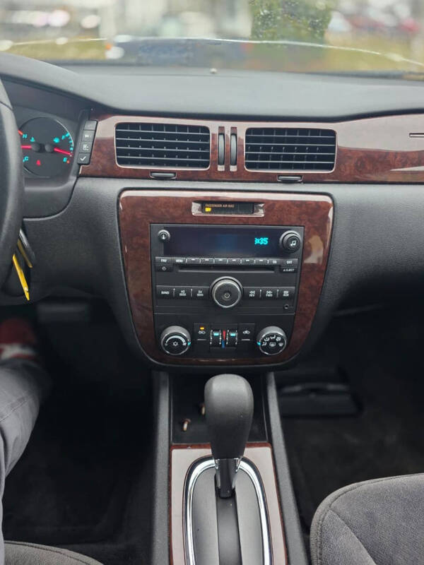 2011 Chevrolet Impala LT