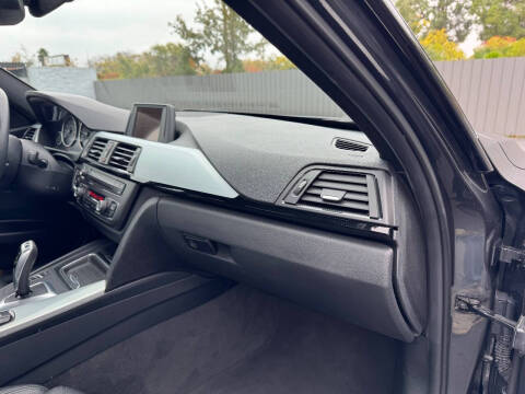 2013 BMW 3 Series 328i xDrive