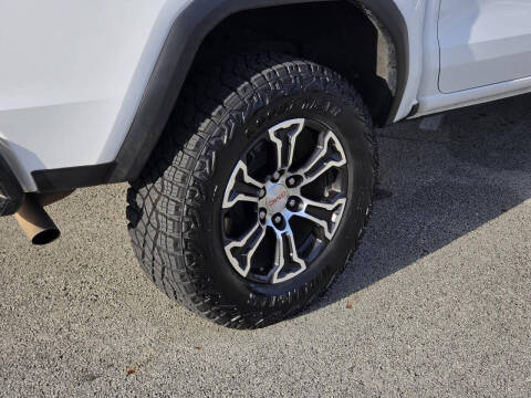 2024 GMC Canyon AT4