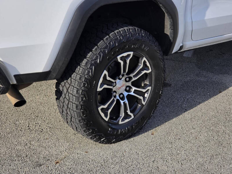 2024 GMC Canyon AT4