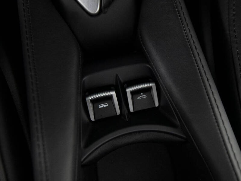 2025 McLaren 750S Spider