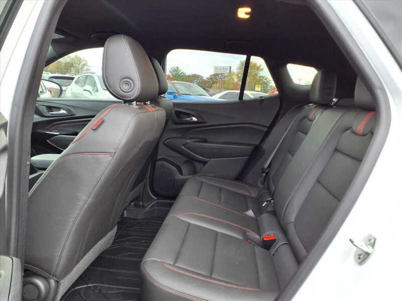 2025 Chevrolet Trax RS