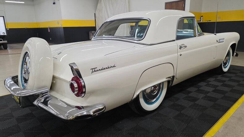 1956 Ford Thunderbird