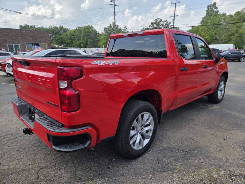 2025 Chevrolet Silverado 1500 Custom