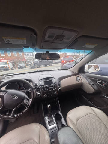 2015 Hyundai Tucson SE
